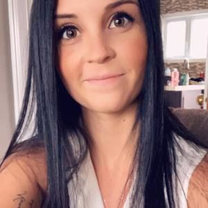 Meet your Posher, Danika